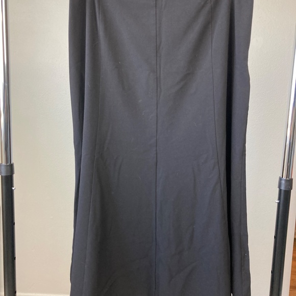 Black A line Skirt - Picture 3 of 7